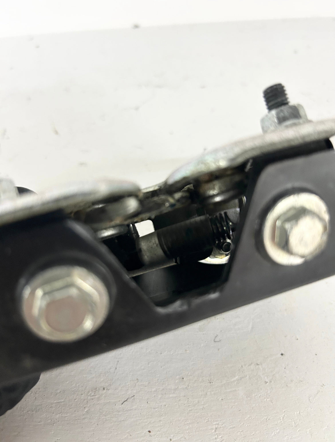 2015 2016 2017 2018 2019 2020 2021 2022 Honda CBR300R CBR 300 R seat lock mechanism (GM ID# 001645 )