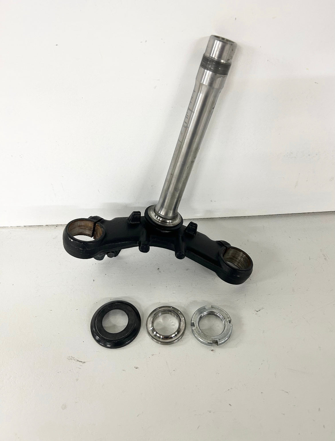 2013 2014 2015 2016 2017 Kawasaki Ninja 300 lower triple tree stem clamp (GM ID# 001369 )