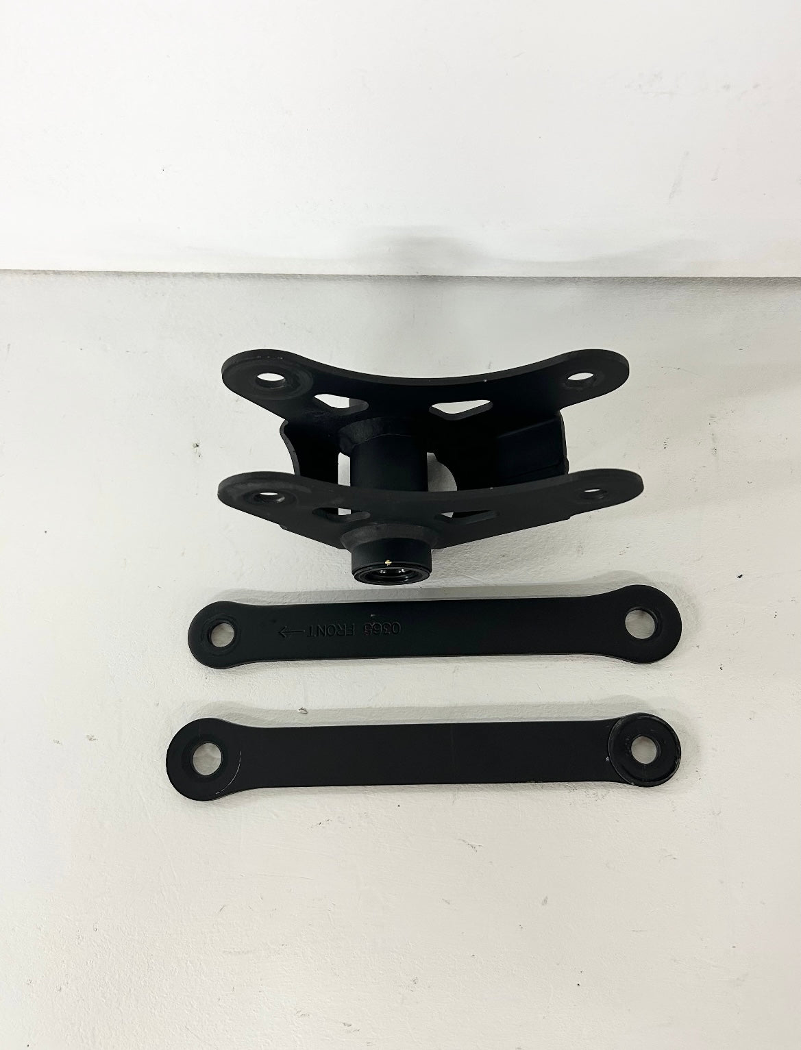 2018 2019 2020 2021 2022 Kawasaki Ninja 400 z400 rear dogbone swing arm shock linkage link 39007-0438 ( 001208 )