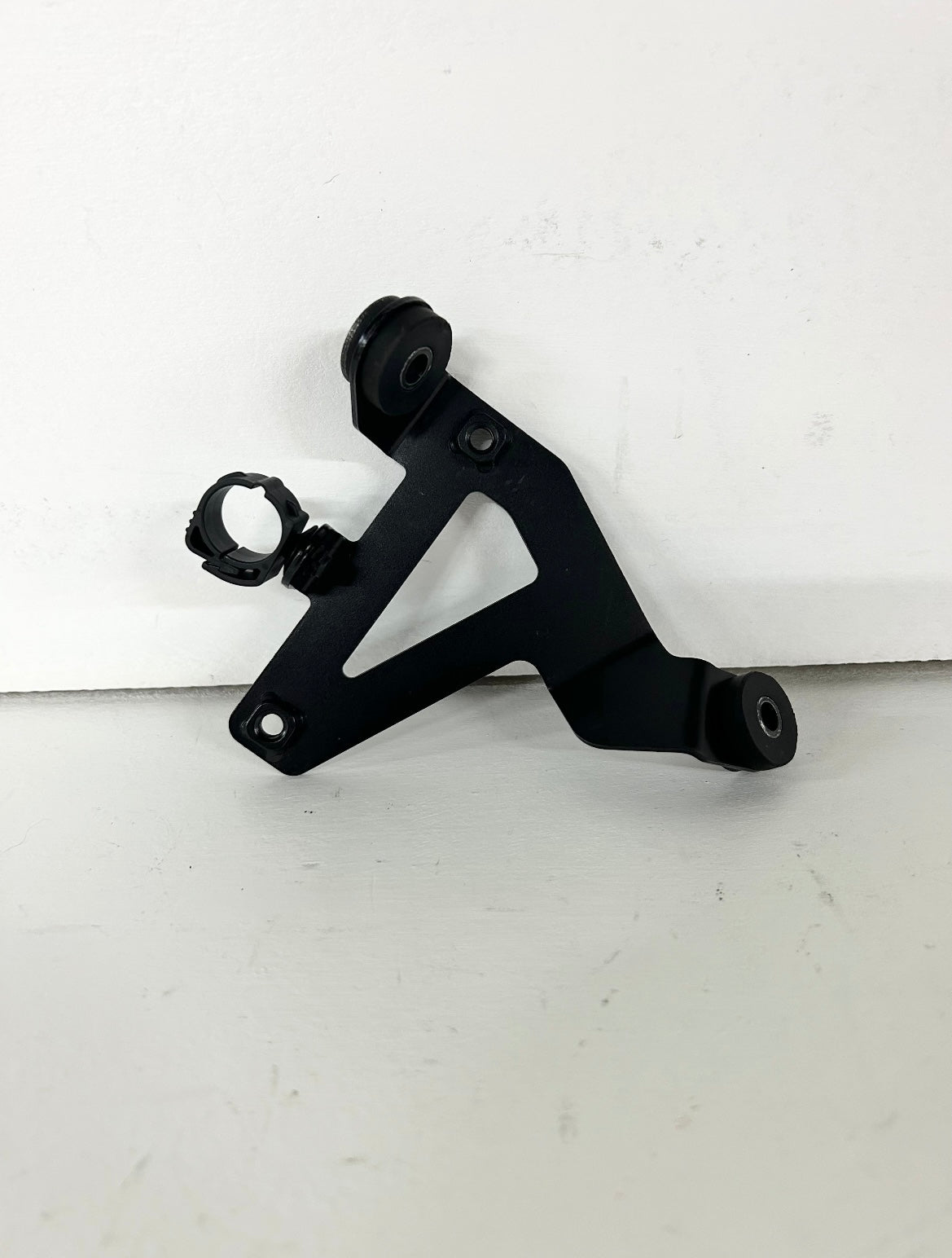 2019 2020 2021 2022 Kawasaki z400 rectifier mount bracket brace ( 001209 )