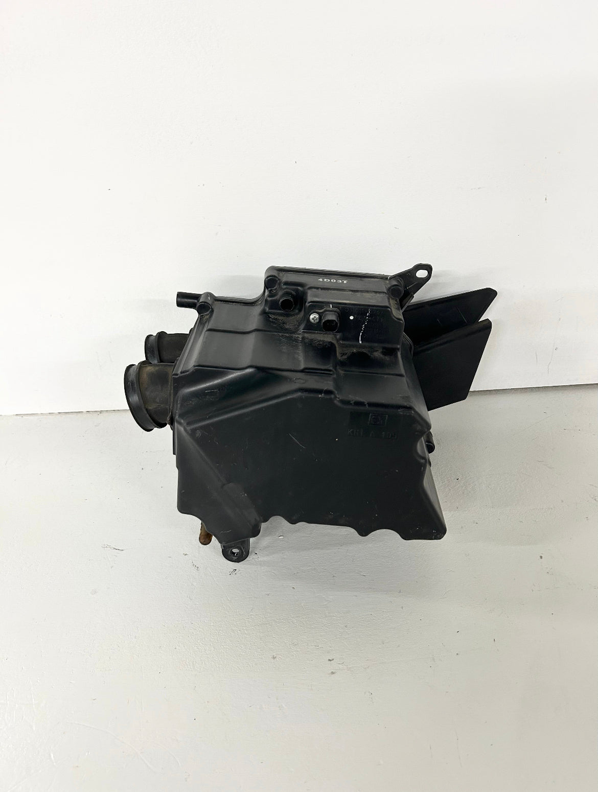 2013 2014 2015 2016 2017 Kawasaki Ninja 300 air box (GM ID# 001382 )