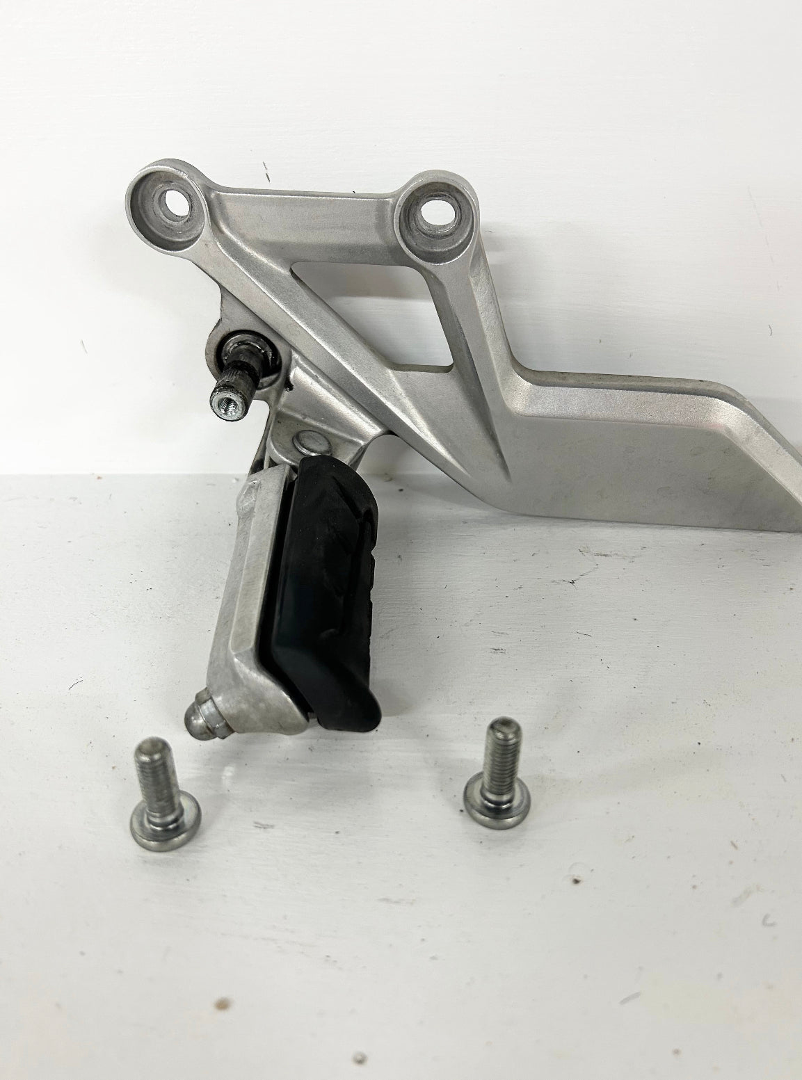 2015 2016 2017 2018 2019 2020 2021 2022 Honda CBR300R CBR 300 R left rider driver foot peg (GM ID# 001639 )