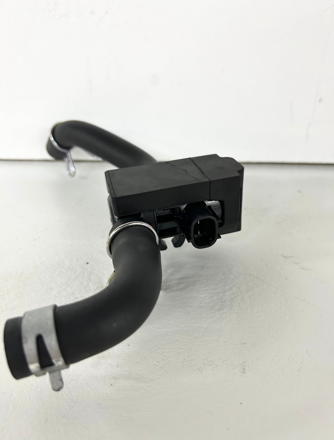 2018 2019 2020 2021 2022 Kawasaki Ninja 400 z400 air sensor Evap valve vacuum switch ( 001192 )