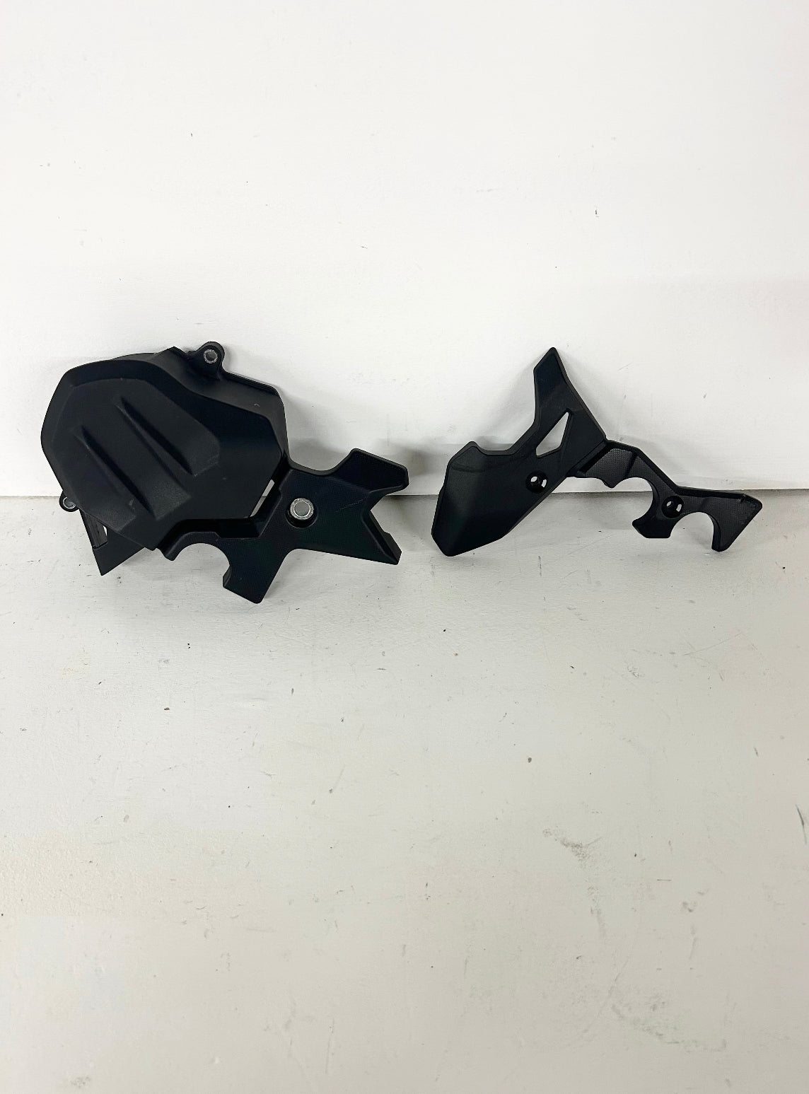 2018-2022 Kawasaki Ninja 400 front sprocket chain guard + right cover (GM ID# 001493 )