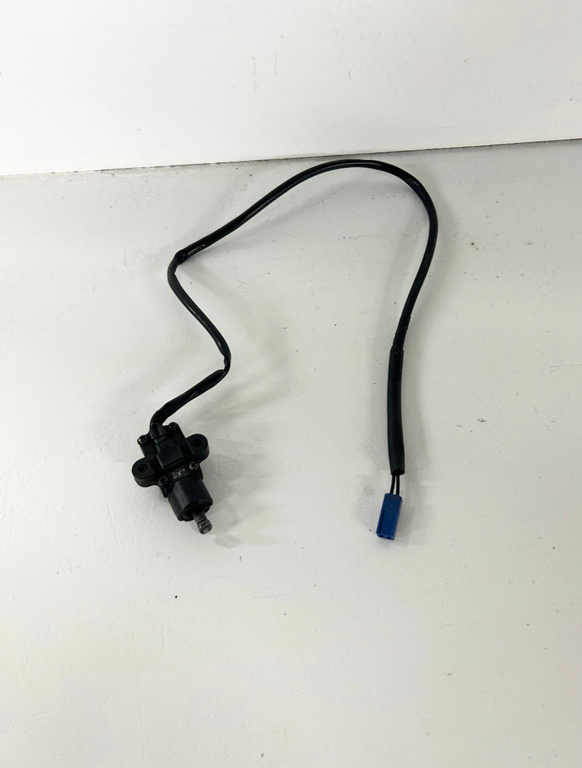2009 2010 2011 2012 2013 2014 2015 2016 Yamaha FZ6R kickstand side kick stand sensor wire (GM ID# 001334 )
