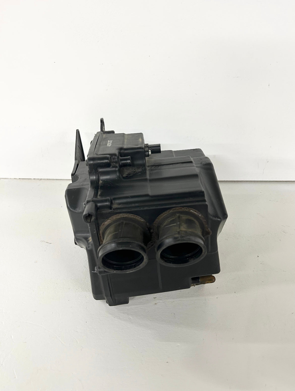 2013 2014 2015 2016 2017 Kawasaki Ninja 300 air box (GM ID# 001382 )