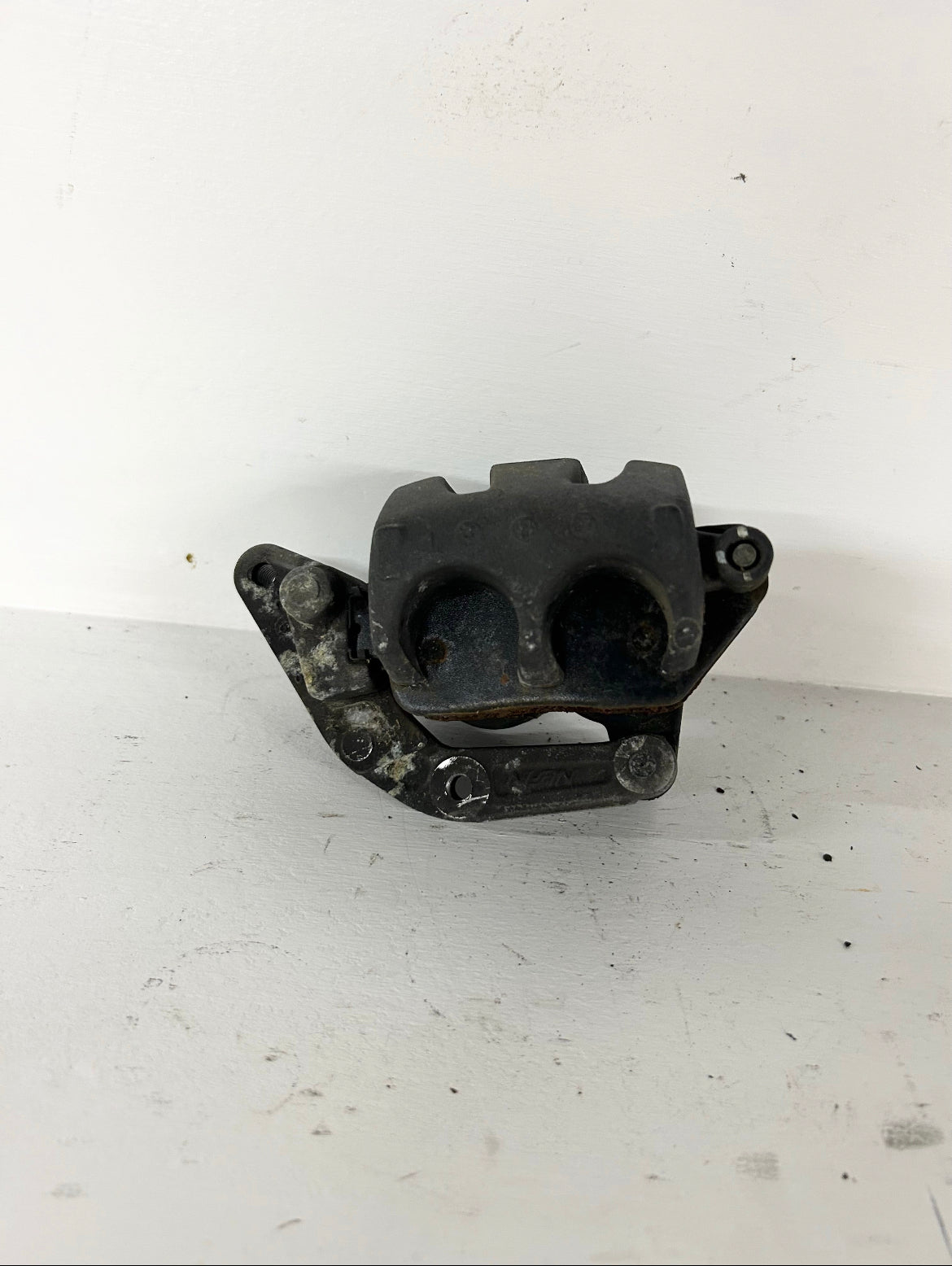 2013 2014 2015 Honda CBR500R front brake caliper (GM ID# 001611 )