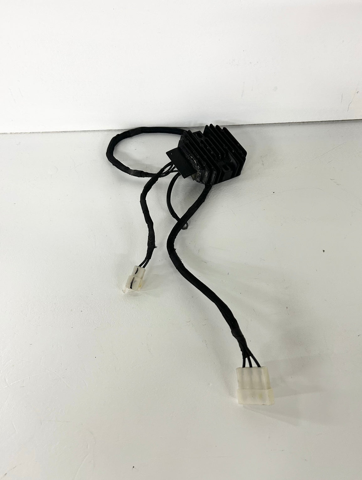 2018 2019 2020 KTM Duke 390 rectifier voltage regulator ( 001149 )