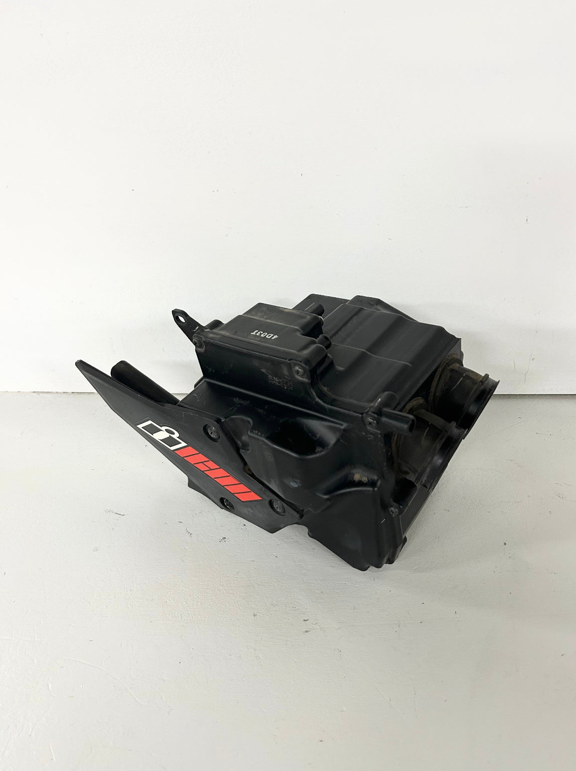 2013 2014 2015 2016 2017 Kawasaki Ninja 300 air box (GM ID# 001382 )