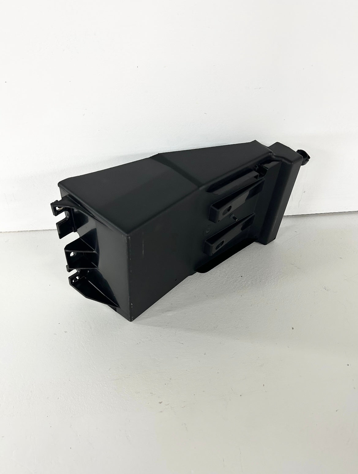 2018 2019 2020 2021 Kawasaki Ninja 400 z400 rear fender tray battery box (GM ID# 001219 )