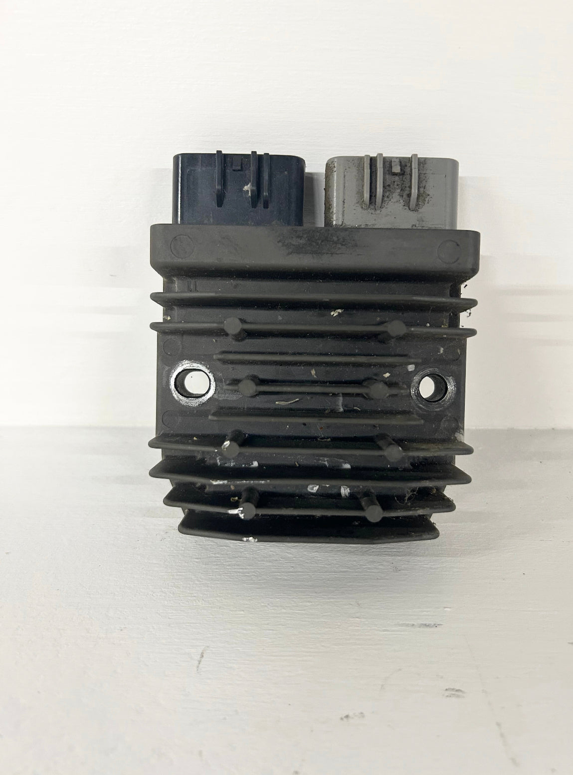 2013 2014 2015 Honda CBR500R voltage regulator rectifier (GM ID# 001570 )