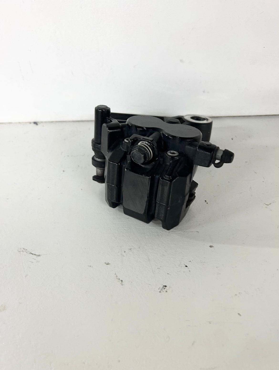 2013 2014 2015 2016 2017 Kawasaki ninja 300 rear brake caliper with bracket (GM ID# 001399 )