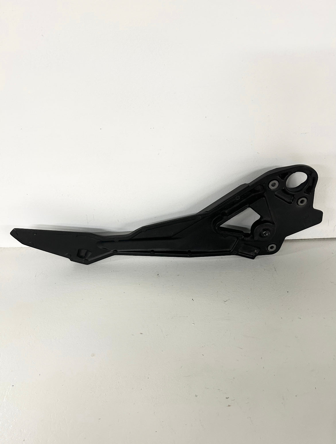 2009 2010 2011 2012 2013 2014 2015 2016 Yamaha left peg footrest bracket (GM ID# 001313 )