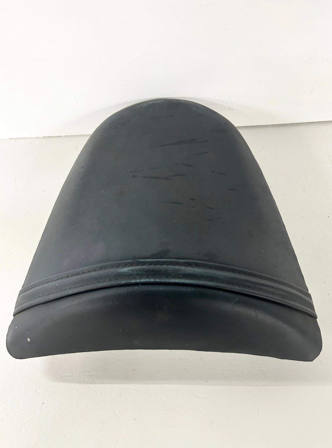 2003 2004 Kawasaki ninja zx6r 636 rear back passenger seat (GM ID# 001300 )