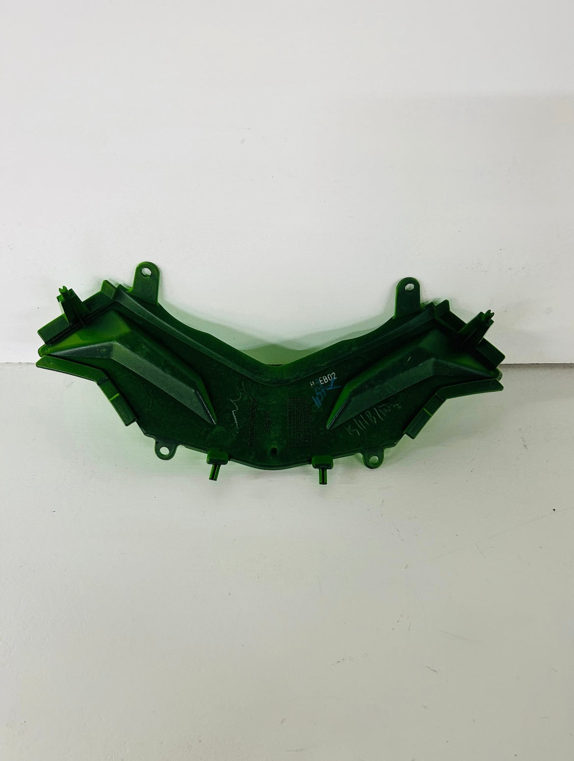 2013 2014 2015 2016 2017 Kawasaki ninja 300 center tail fairing ( 001111 )