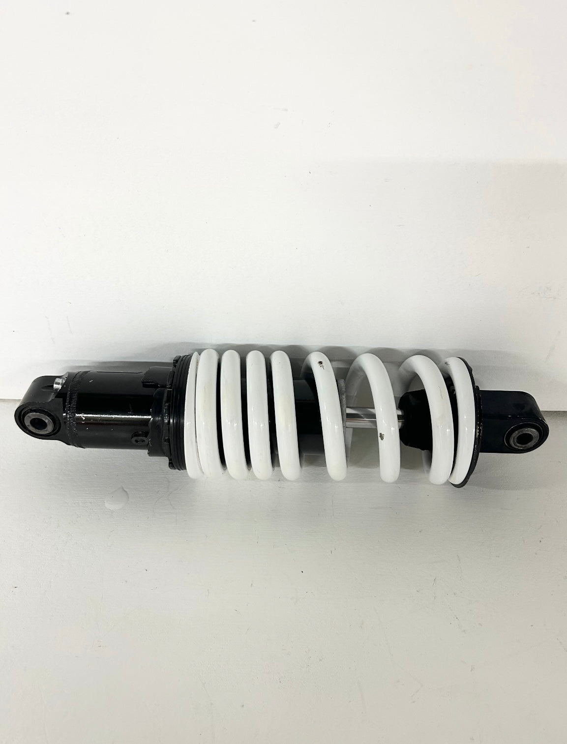 2017 2018 2019 2020 2021 2022 KTM Duke 390 rear shock suspension ( 001150 )