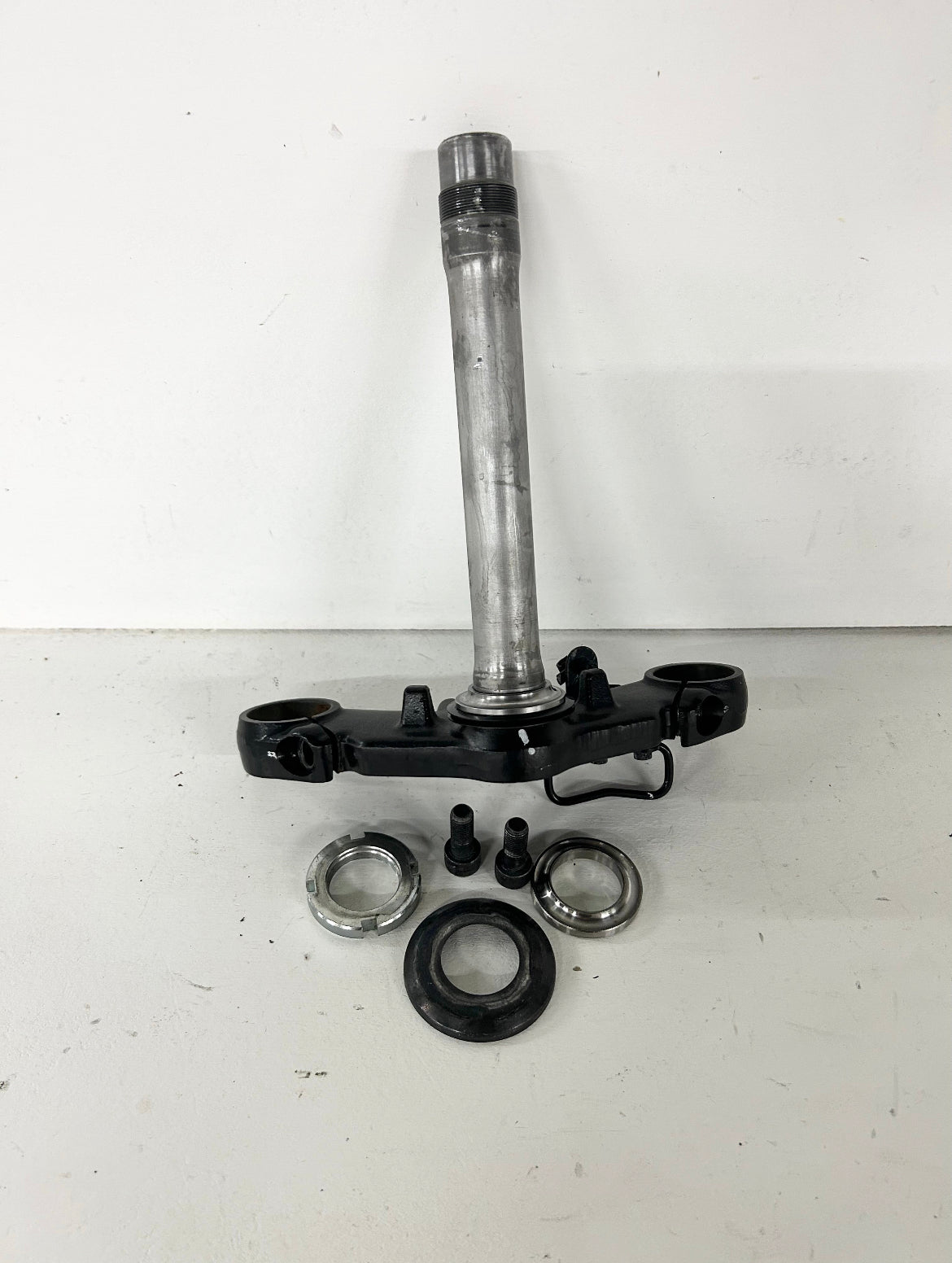 2013 2014 2015 2016 2017 Kawasaki Ninja 300 lower triple tree stem clamp (GM ID# 001485 )