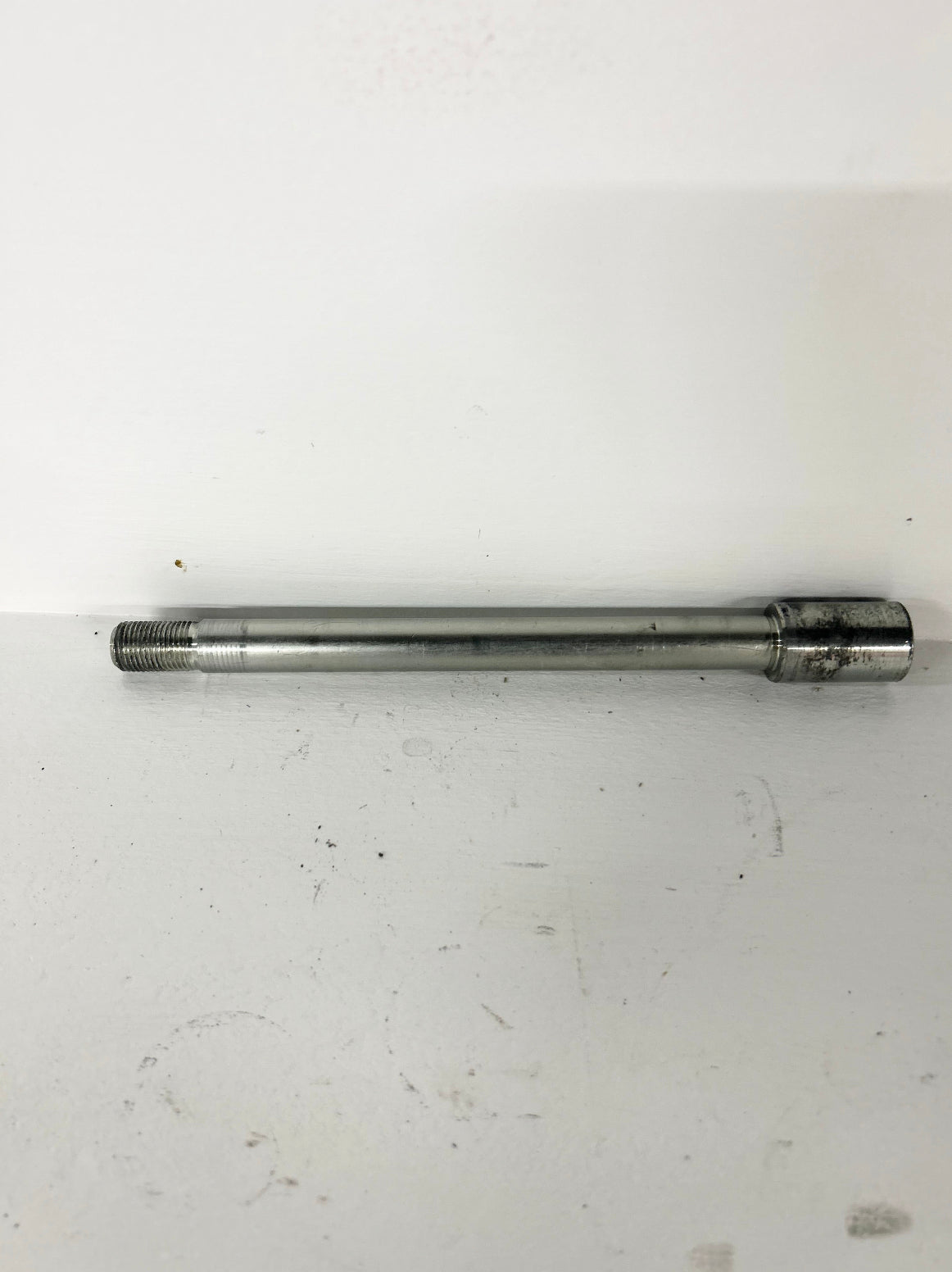 2013 2014 2015 Honda CBR500R front wheel axle (GM ID# 001578 )