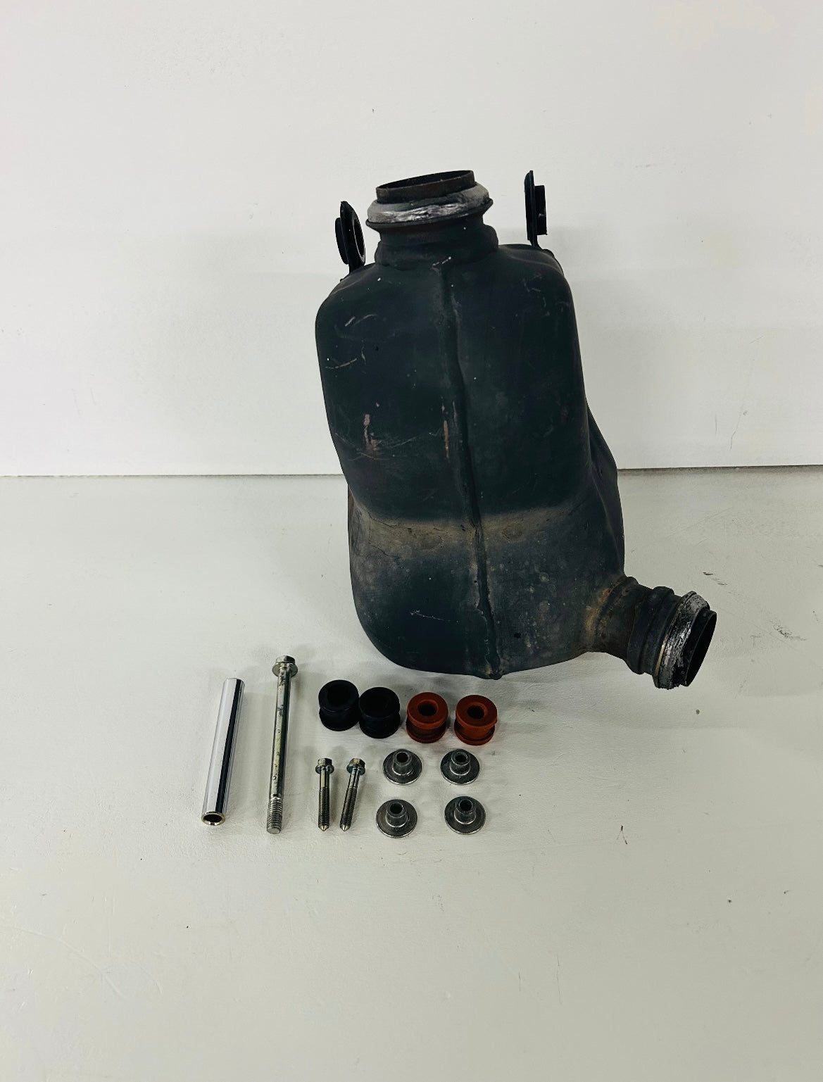 2017 2018 2019 2020 2021 2022 KTM Duke 390 exhaust collector box pipe center ( 001127 )
