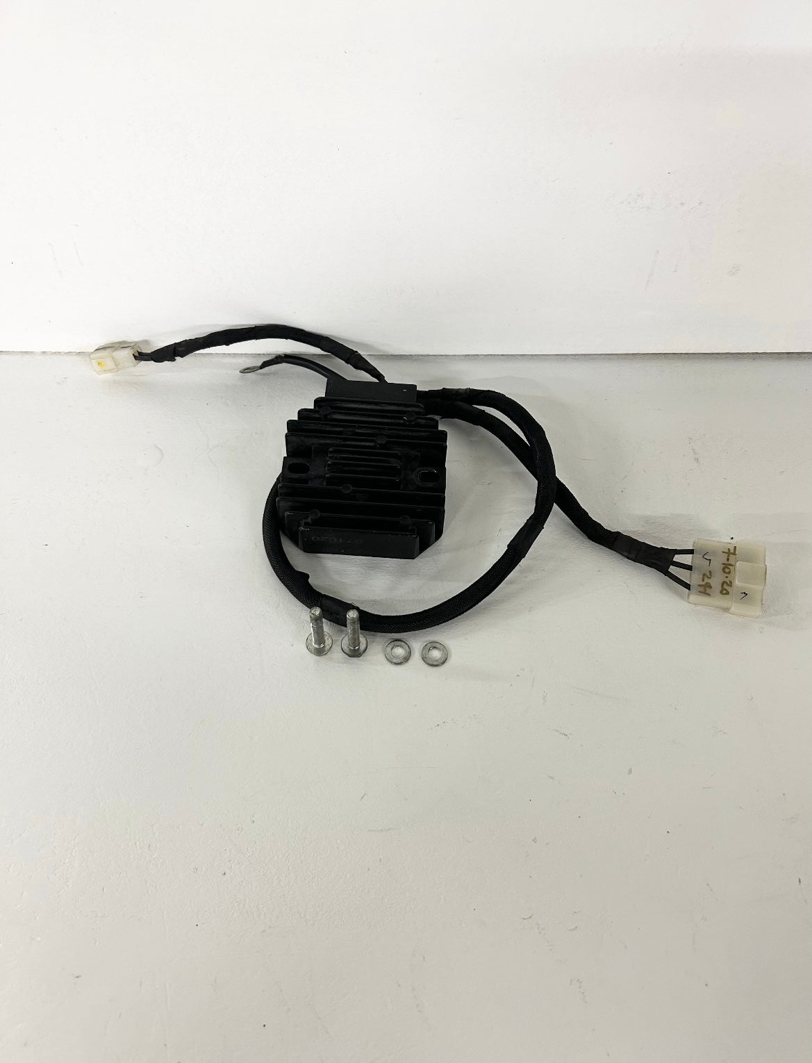 2018 2019 2020 KTM Duke 390 rectifier voltage regulator ( 001149 )