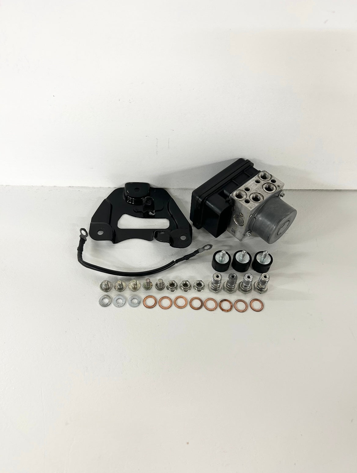 2017 2018 2019 2020 2021 2022 KTM Duke 390 ABS module 93342031044 ( 001094 )