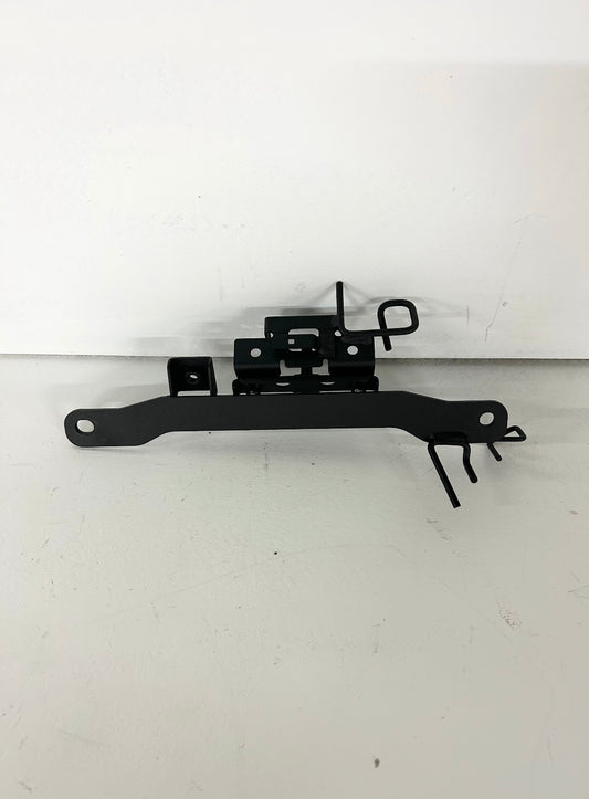 2018 2019 2020 2021 Kawasaki z400 ABS center frame fitting mount bracket ( 001169 )