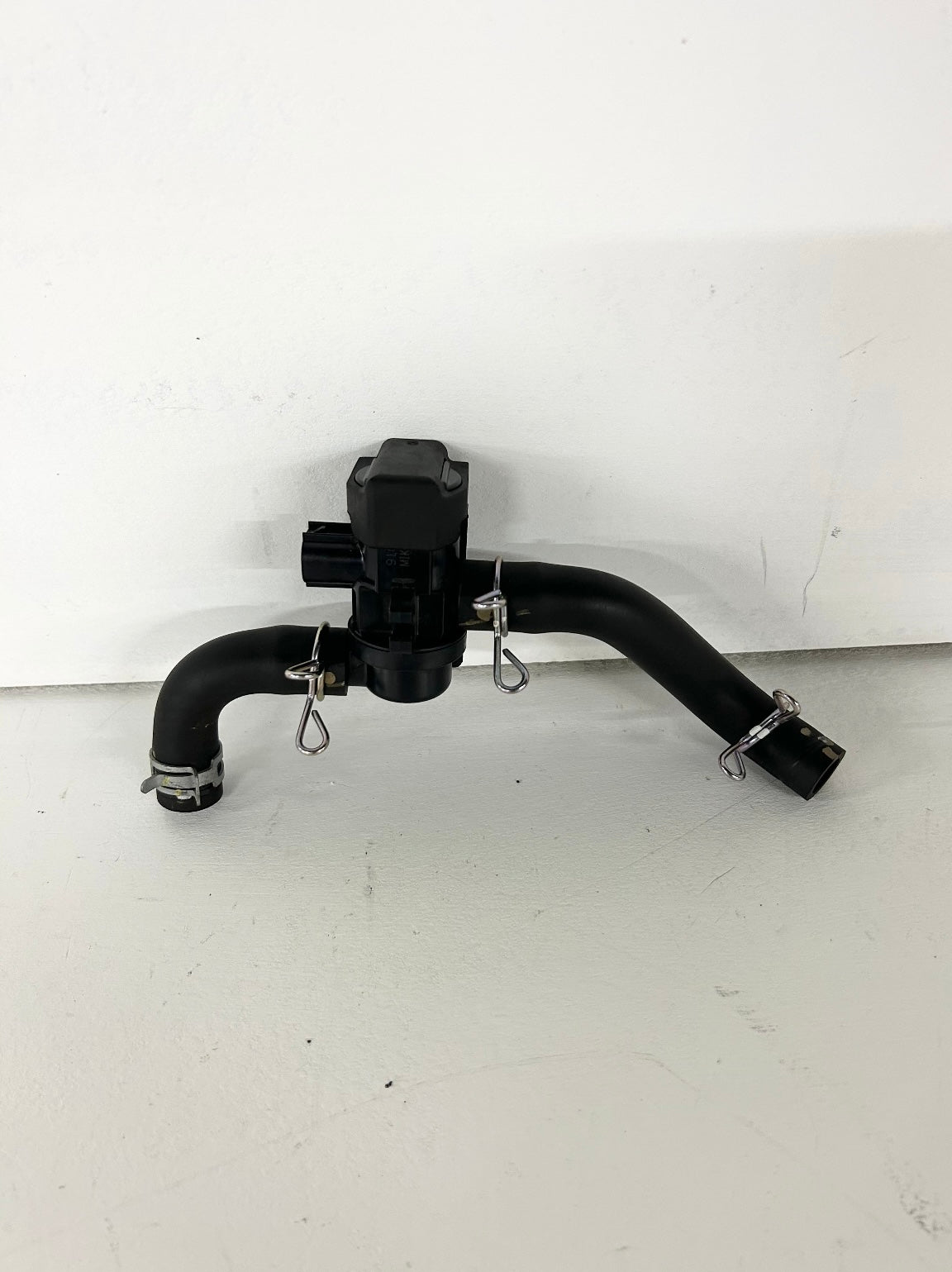 2018 2019 2020 2021 2022 Kawasaki Ninja 400 z400 air sensor Evap valve vacuum switch ( 001192 )