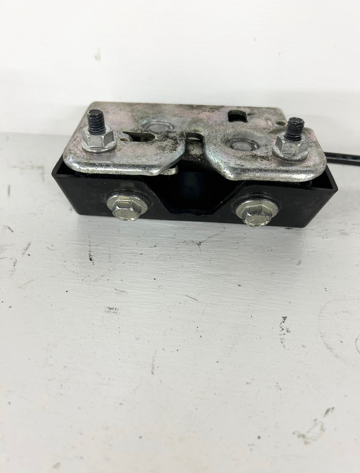 2015 2016 2017 2018 2019 2020 2021 2022 Honda CBR300R CBR 300 R seat lock mechanism (GM ID# 001645 )