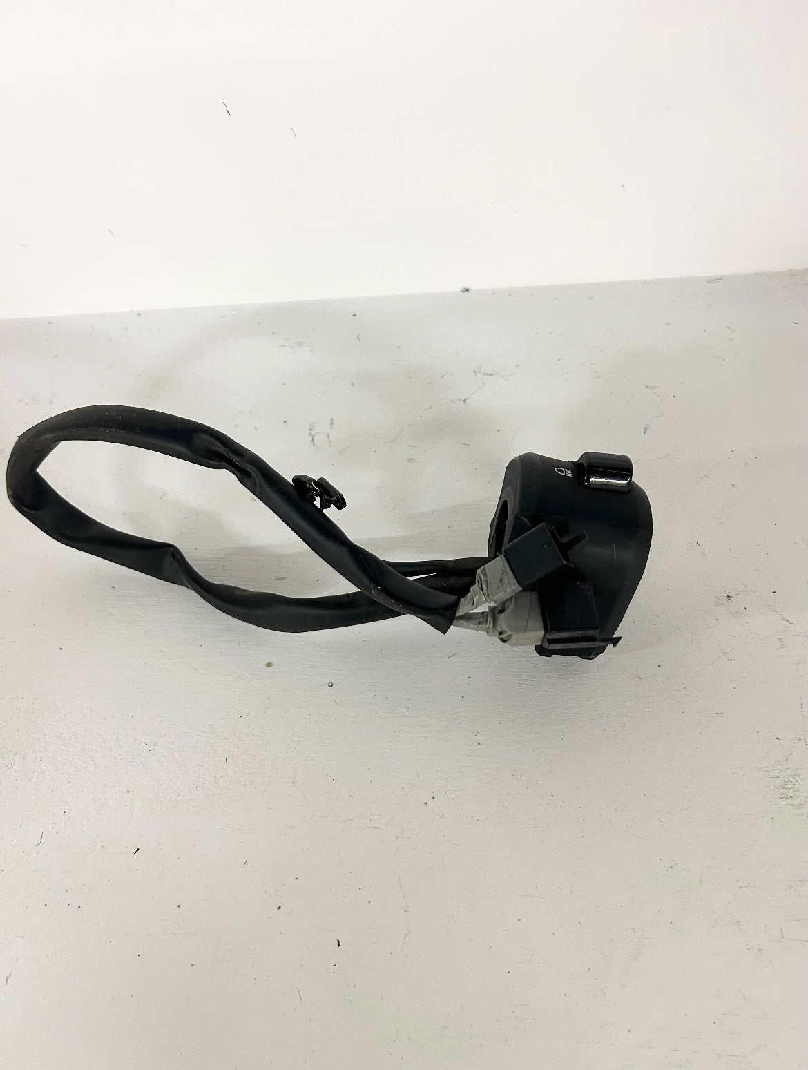 2015 2016 2017 2018 2019 2020 2021 2022 Honda CBR300R CBR 300 R headlight horn blinker switch (GM ID# 001636 )