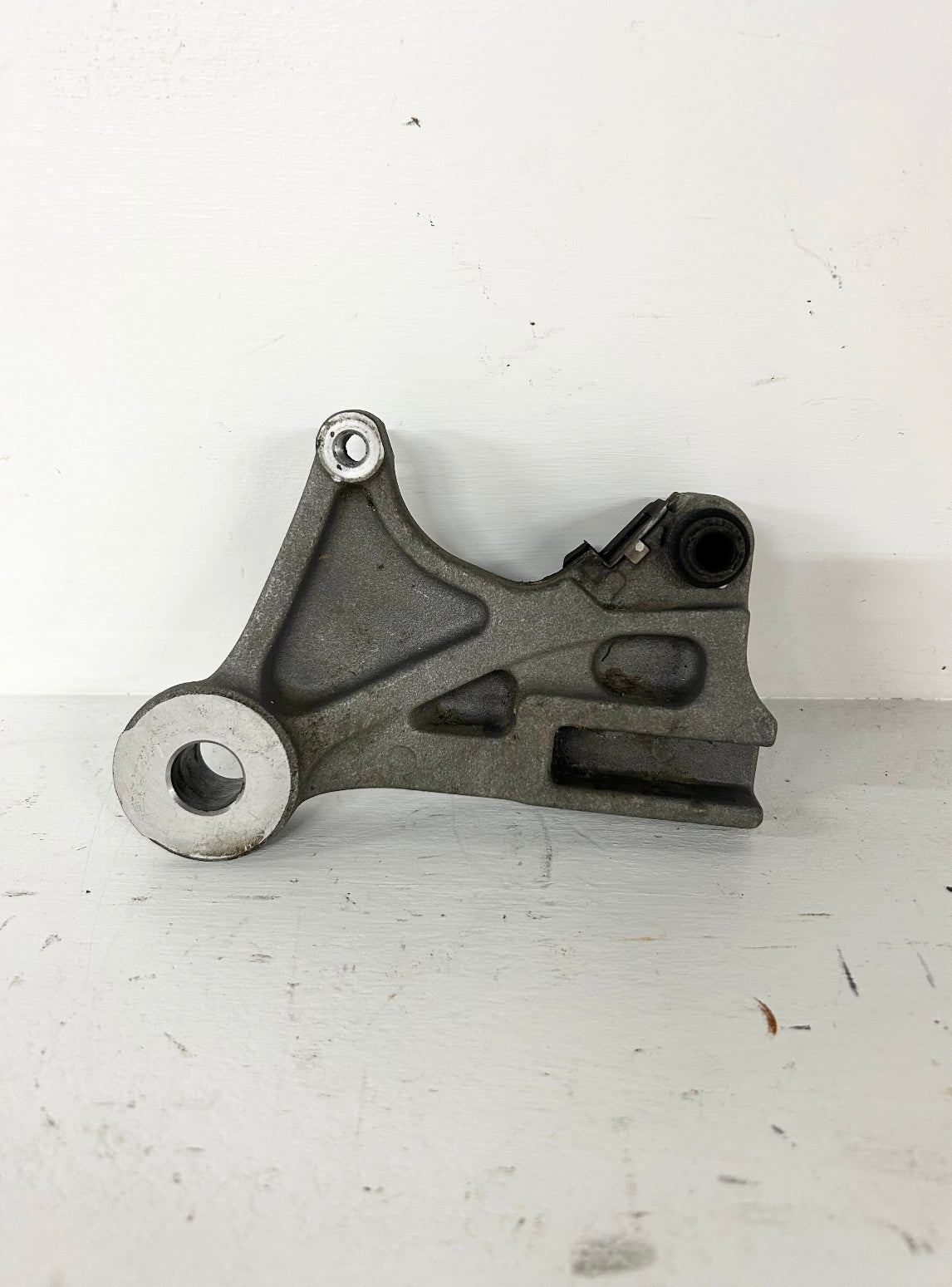 2013 2014 2015 Honda CBR500R rear brake caliper bracket (GM ID# 001609 )