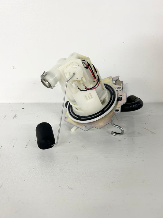 2015 2016 2017 2018 2019 2020 2021 2022 Honda CBR300R CBR 300 R gas fuel pump assembly (GM ID# 001659 )