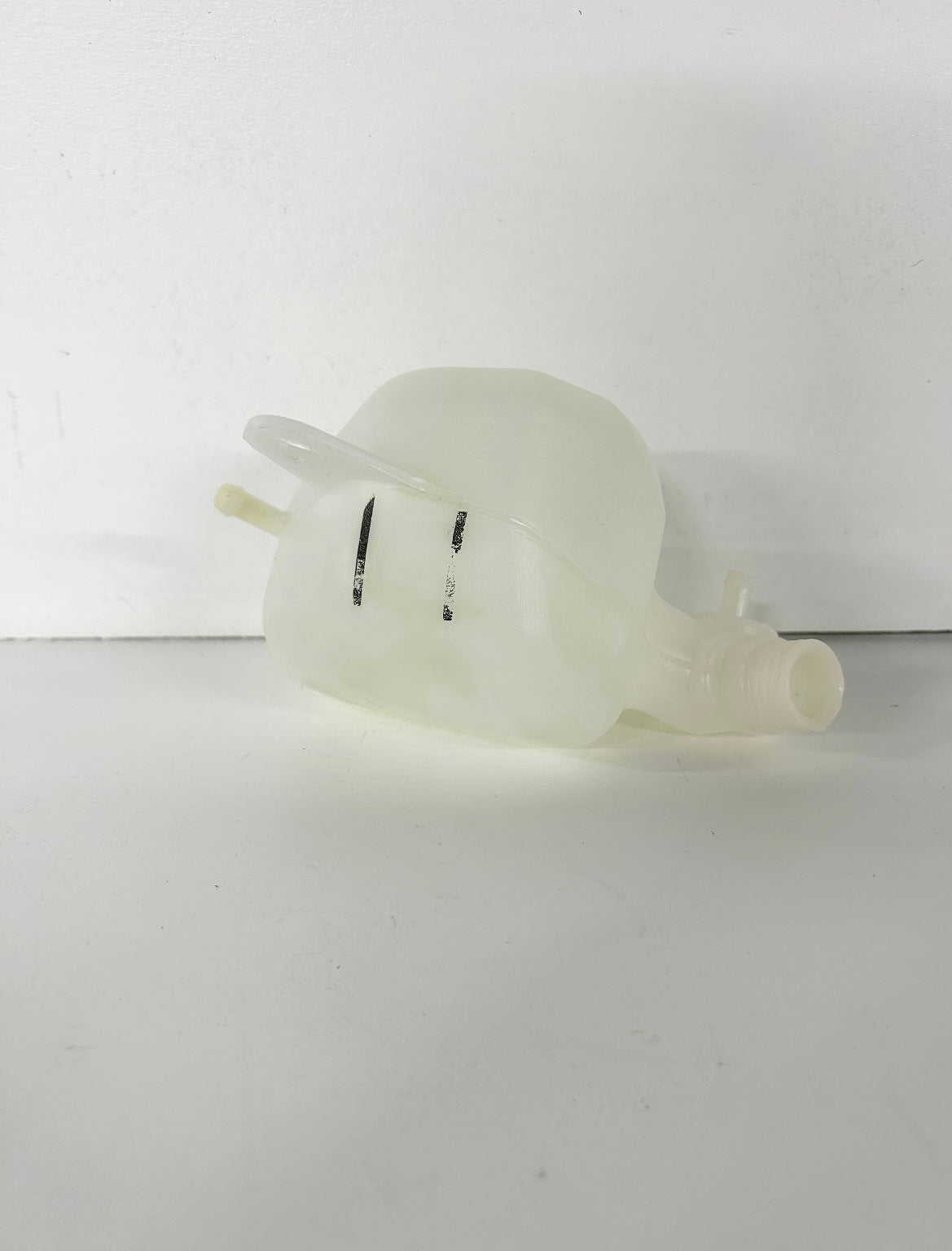 2017 2018 2019 2020 2021 2022 KTM Duke 390 coolant reservoir 94335065033 ( 001095 )