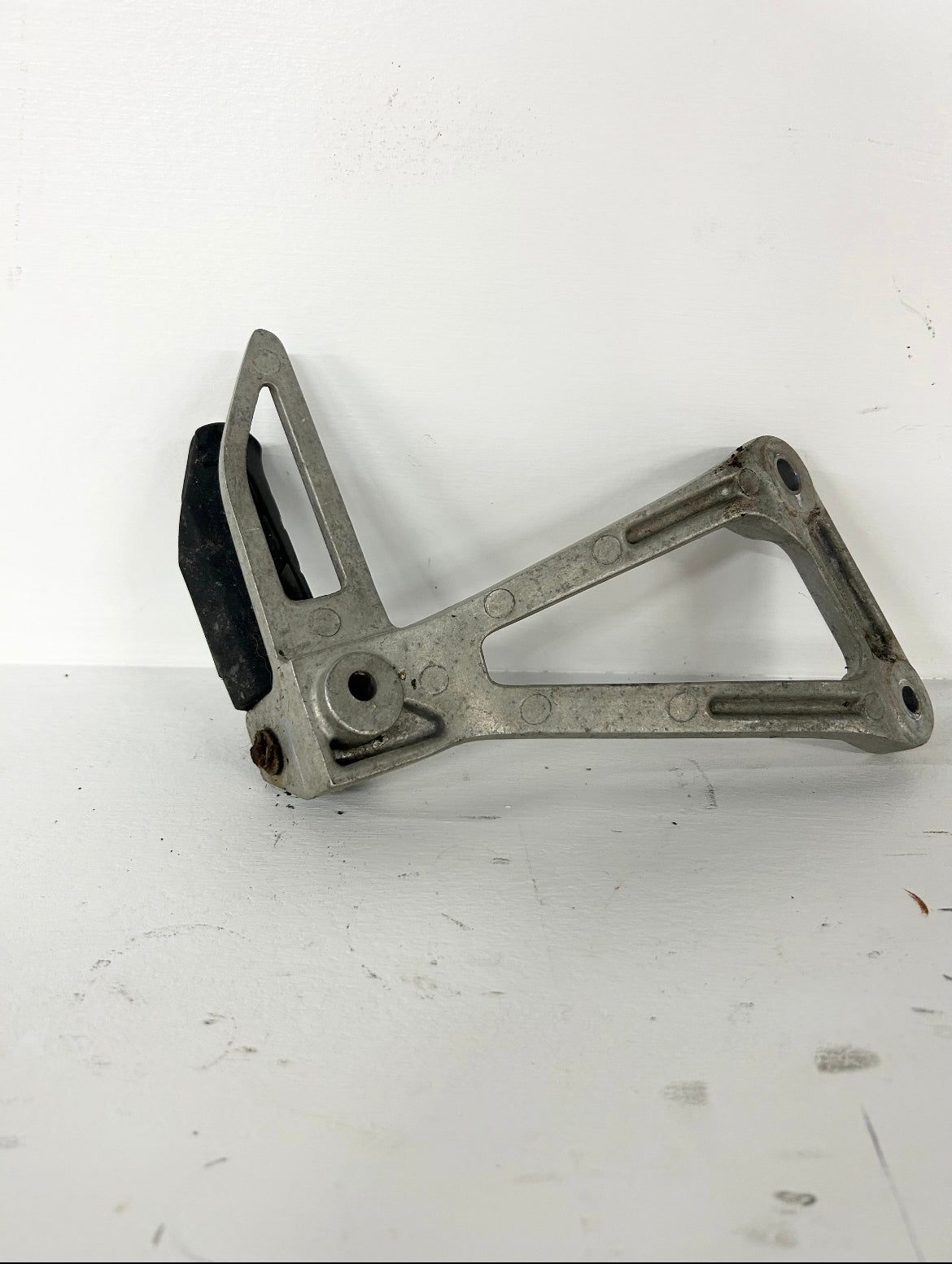 2013 2014 2015 Honda CBR500R left rear passenger peg (GM ID# 001573 )