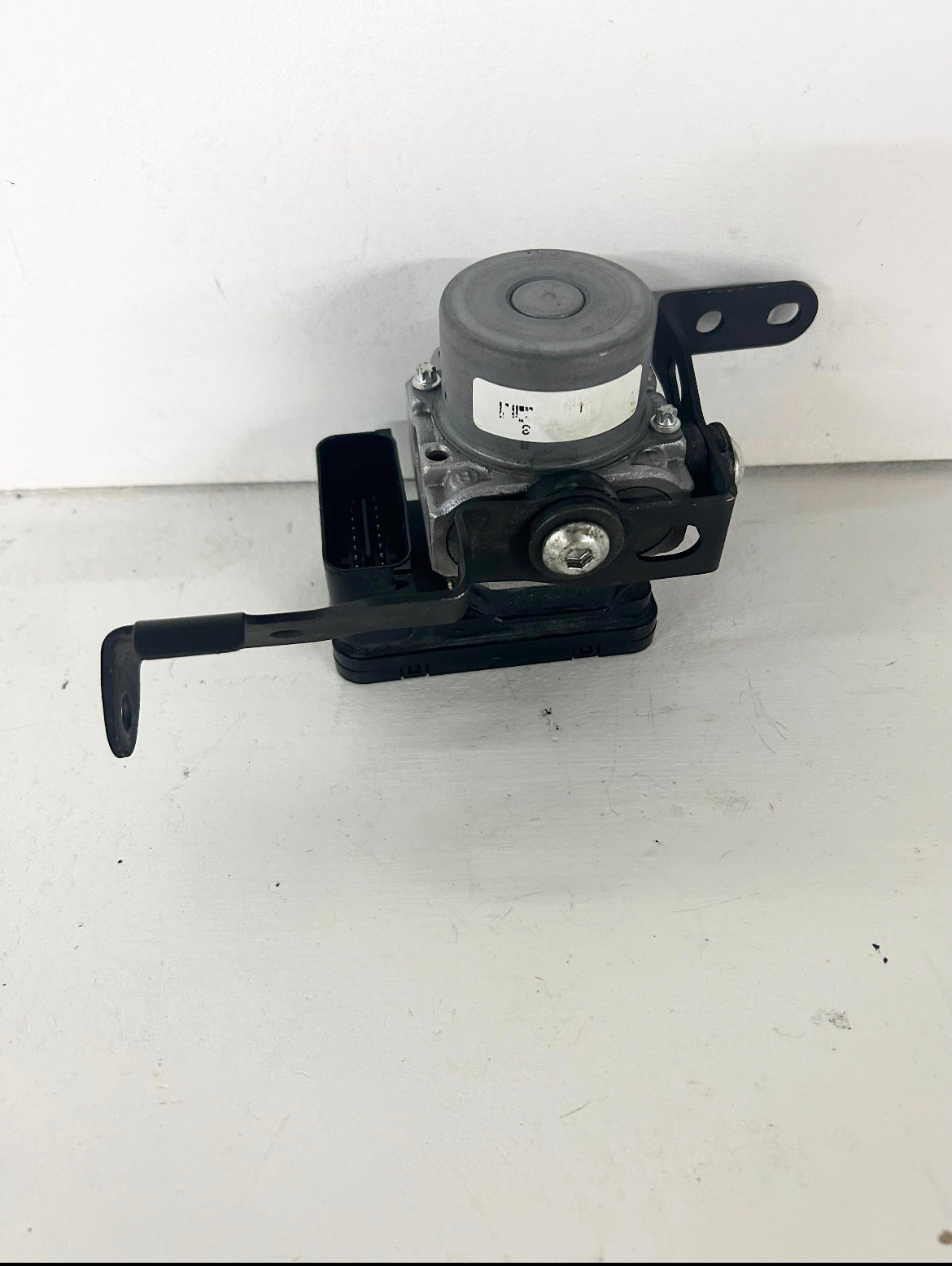 2018 2019 2020 2021 2022 Kawasaki Ninja 400 Z400 ABS brake module pump (GM ID# 001434 )