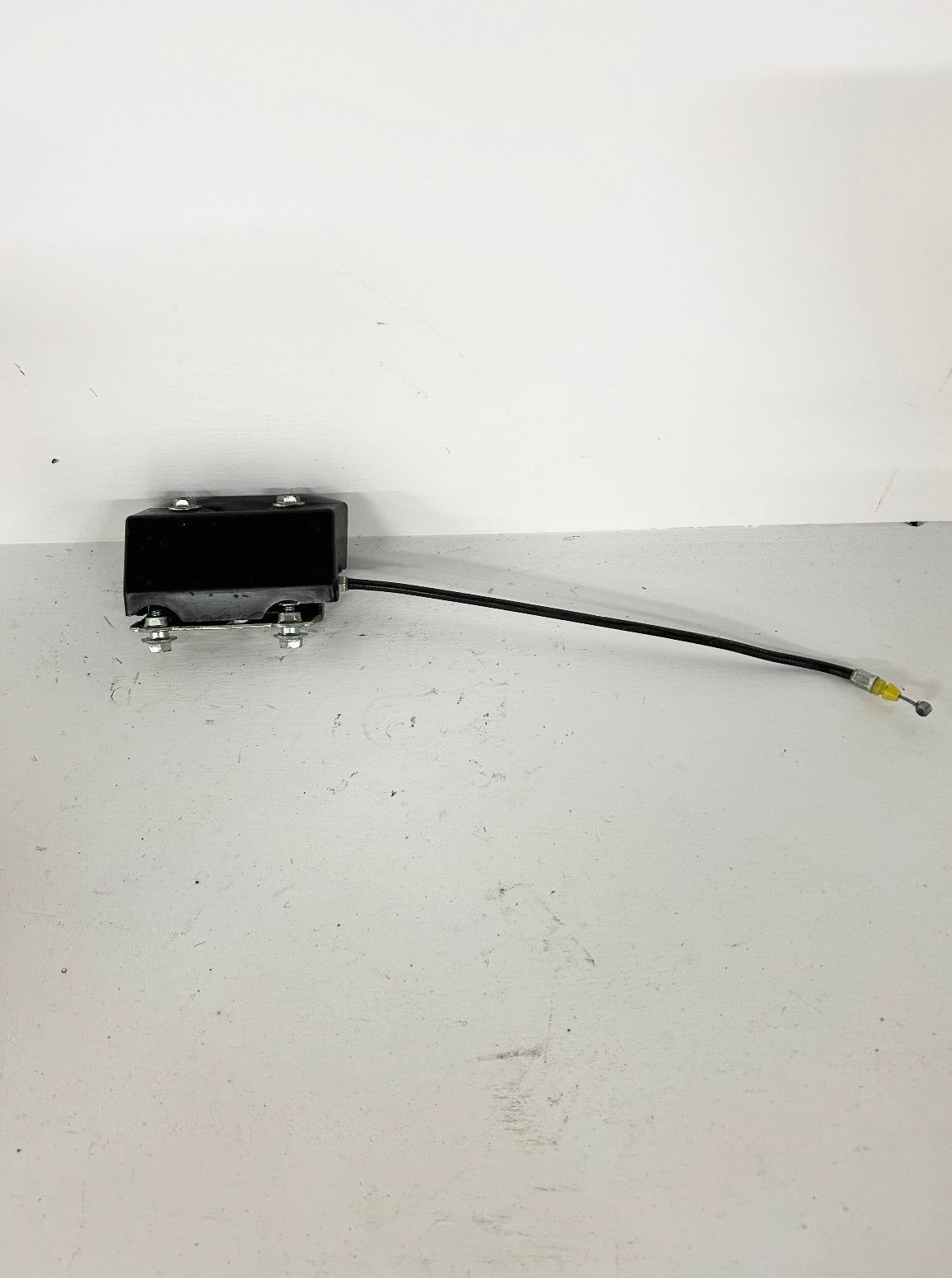 2015 2016 2017 2018 2019 2020 2021 2022 Honda CBR300R CBR 300 R seat lock mechanism (GM ID# 001645 )