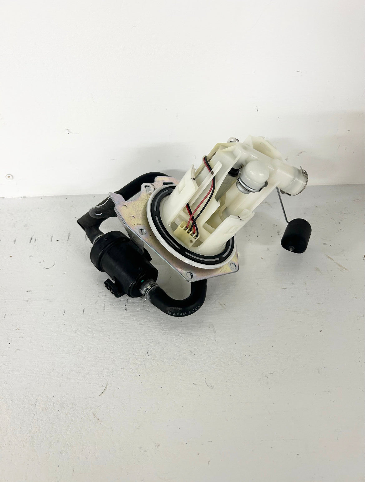 2015 2016 2017 2018 2019 2020 2021 2022 Honda CBR300R CBR 300 R gas fuel pump assembly (GM ID# 001659 )