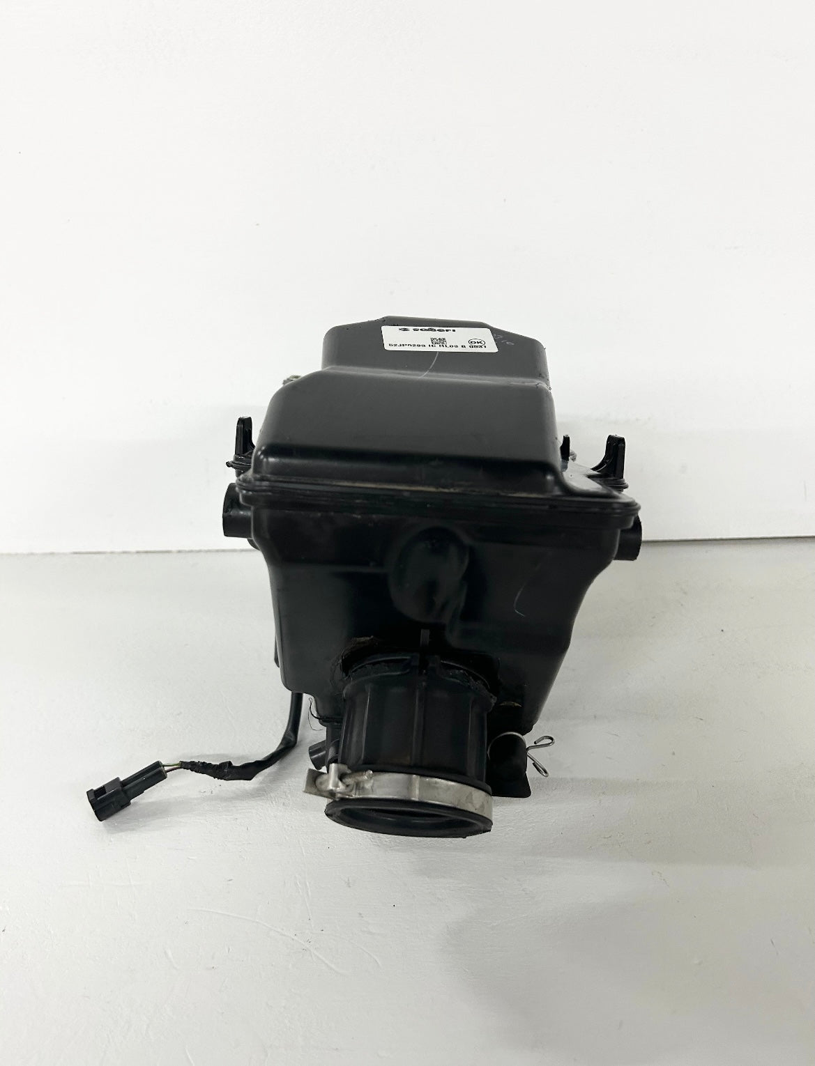 2017 2018 2019 2020 KTM Duke 390 complete air box airbox assembly intake OEM ( 001131 )