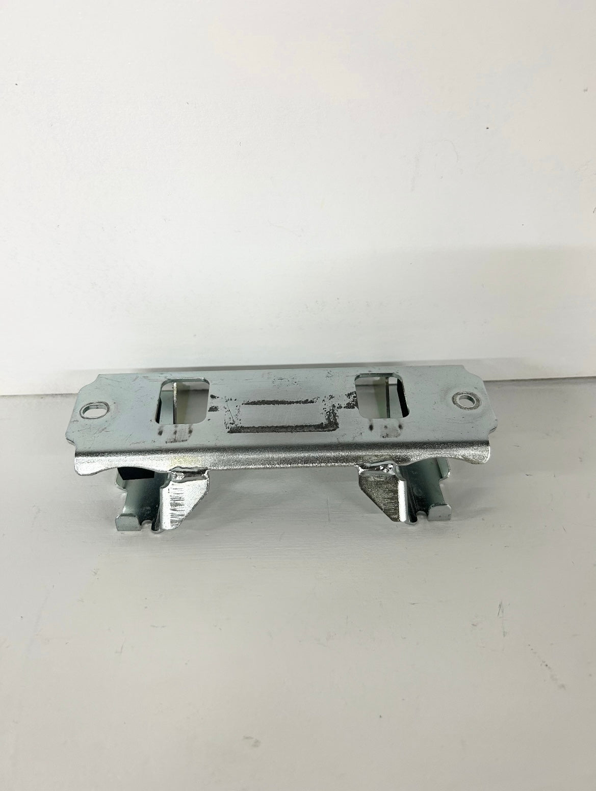 2013 2014 2015 2016 2017 Kawasaki ninja 300 seat bracket 23062-0782 ( 001048 )