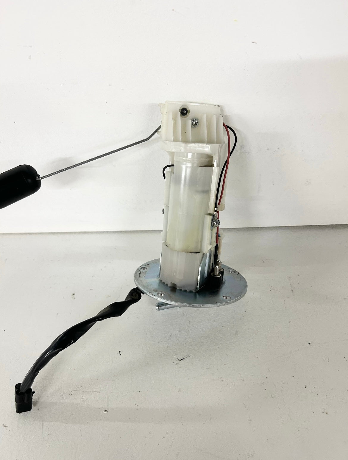 2018 2019 2020 2021 2022 Kawasaki ninja 400 z400 fuel pump assembly (GM ID# 001255 )