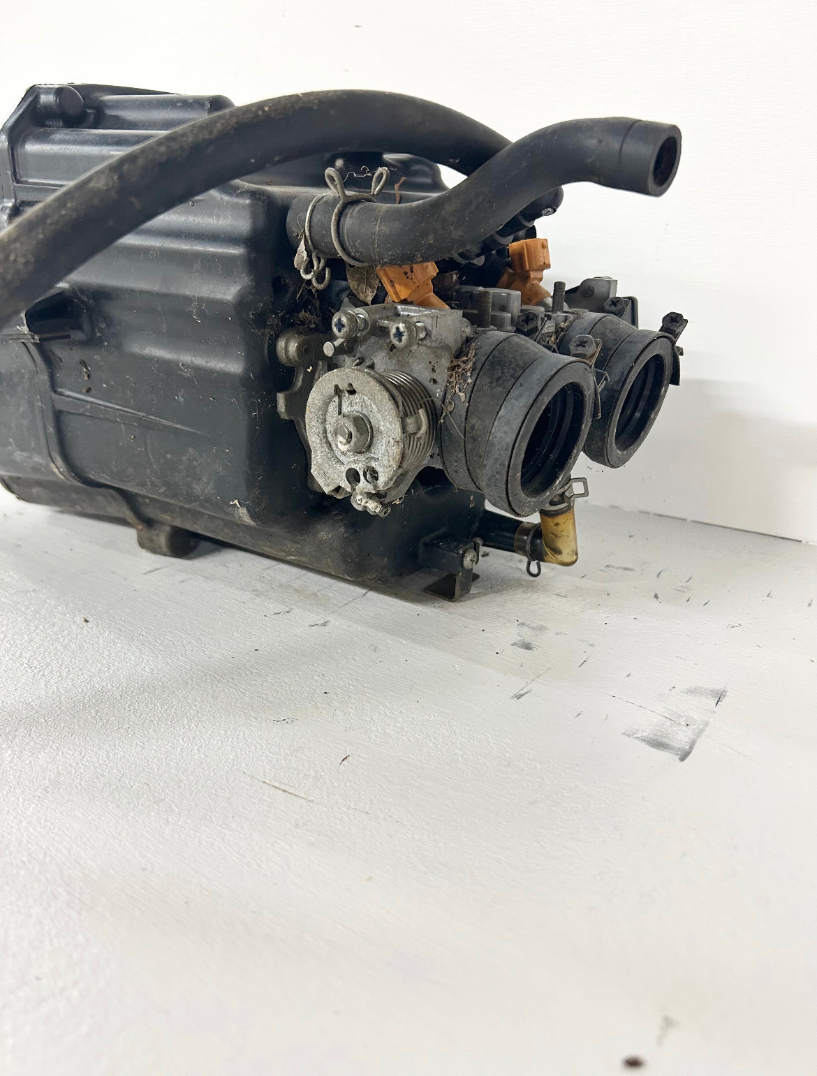 2013 2014 2015 Honda CBR500R throttle body + air box airbox ( GM ID# 001601 )