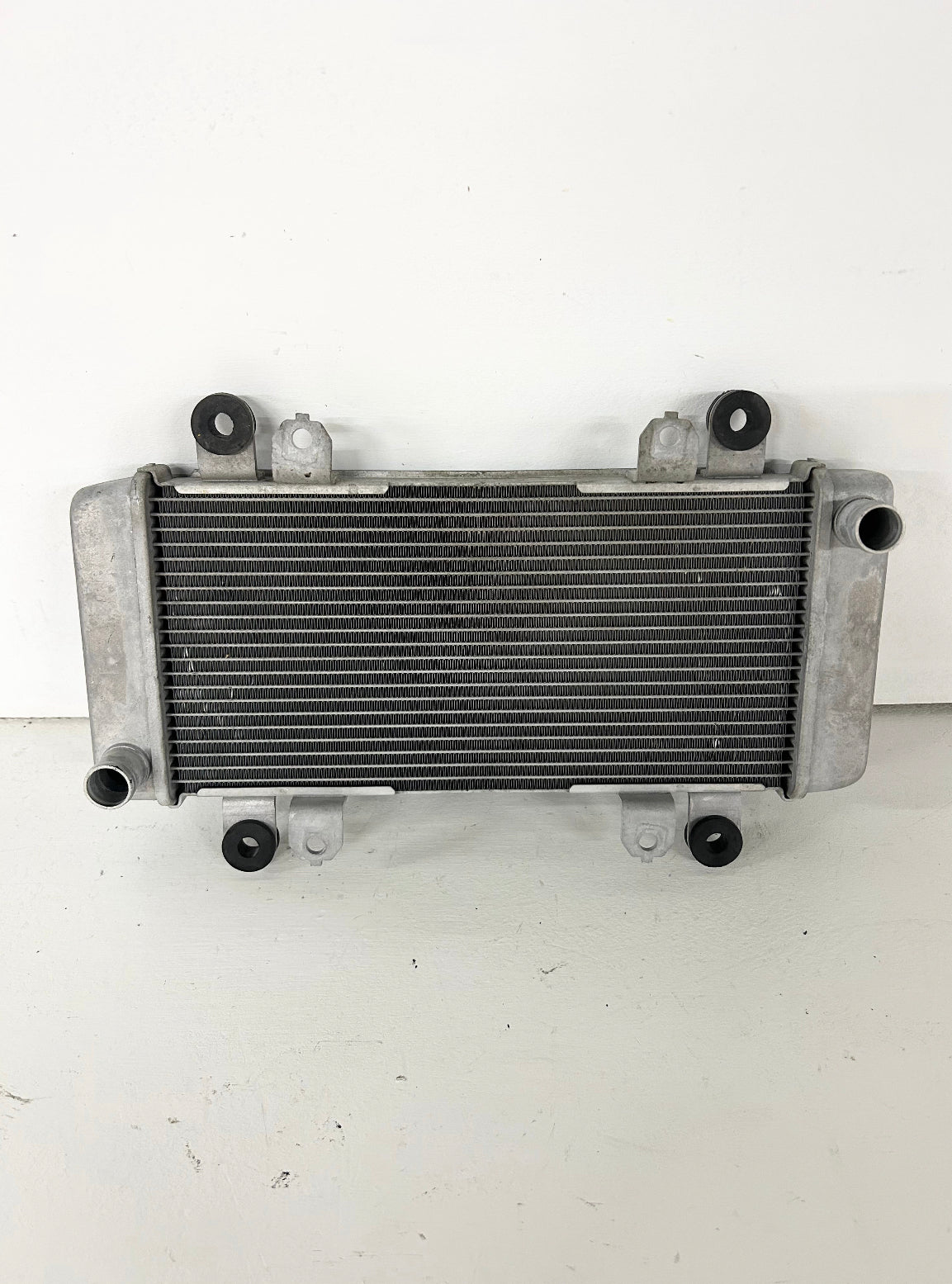 2013 2014 2015 2016 2017 Kawasaki Ninja 300 radiator (GM ID# 001381 )