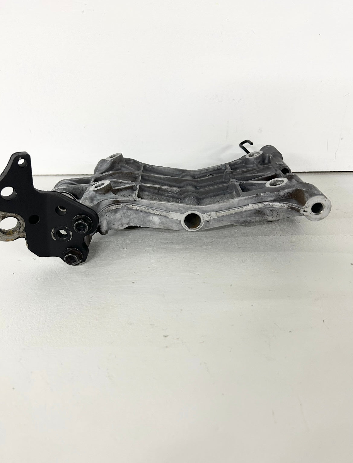 2018 2019 2020 2021 2022 Kawasaki ninja 400 z400 Engine mount swingarm swing arm bracket (GM ID# 001249 )