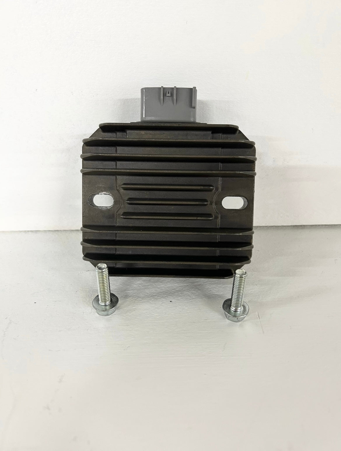 2013 2014 2015 2016 2017 Kawasaki ninja 300 Rectifier voltage regulator 21066-0712 ( 001026 )